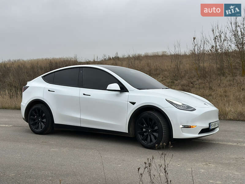 Внедорожник / Кроссовер Tesla Model Y 2022 в Тернополе