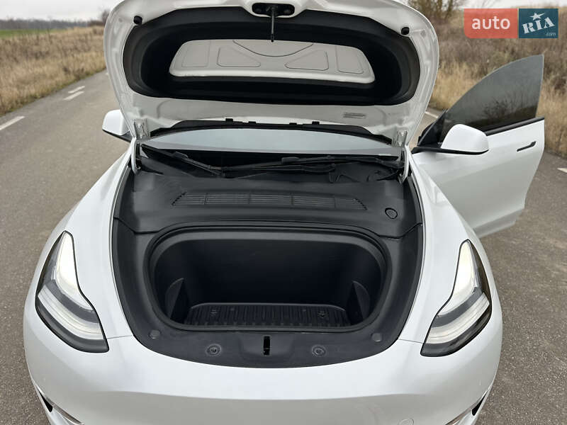 Внедорожник / Кроссовер Tesla Model Y 2022 в Тернополе