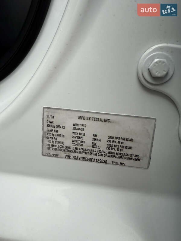 Позашляховик / Кросовер Tesla Model Y 2023 в Львові