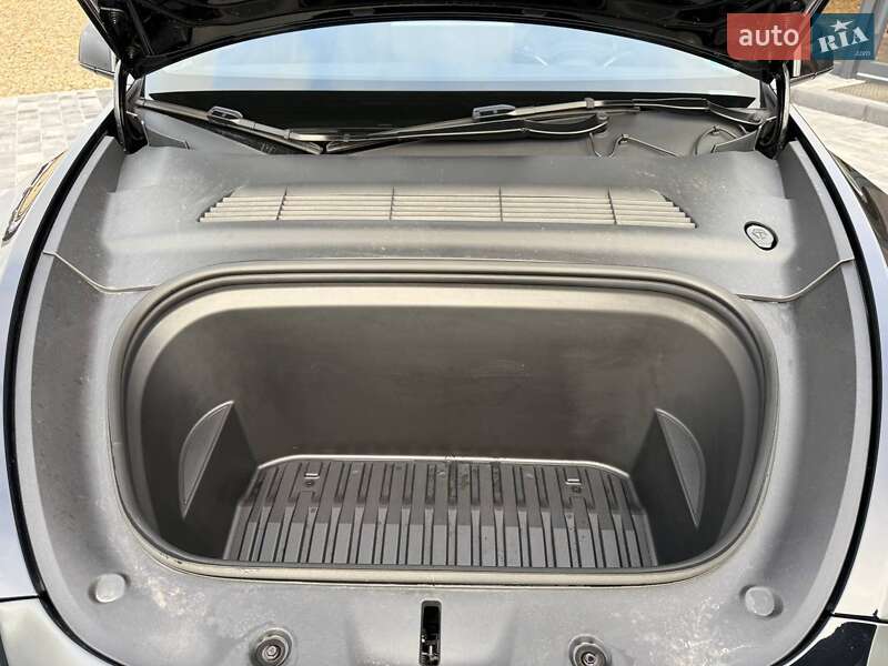 Позашляховик / Кросовер Tesla Model Y 2022 в Коломиї фото 35 Позашляховик / Кросовер Tesla Model Y 2022 в Коломиї