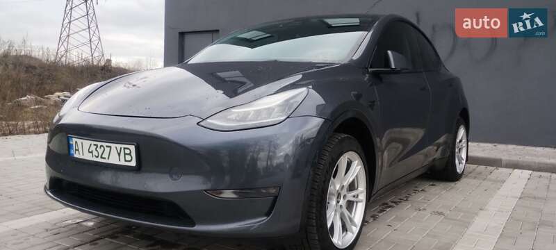 Tesla Model Y 2021
