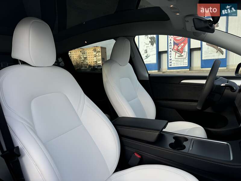 Позашляховик / Кросовер Tesla Model Y 2024 в Ковелі фото 23 Позашляховик / Кросовер Tesla Model Y 2024 в Ковелі