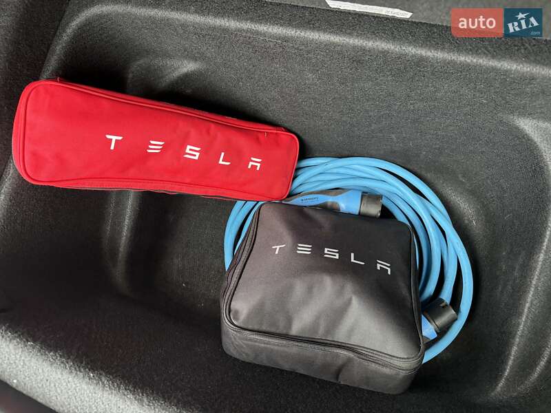 Внедорожник / Кроссовер Tesla Model Y 2023 в Ковеле