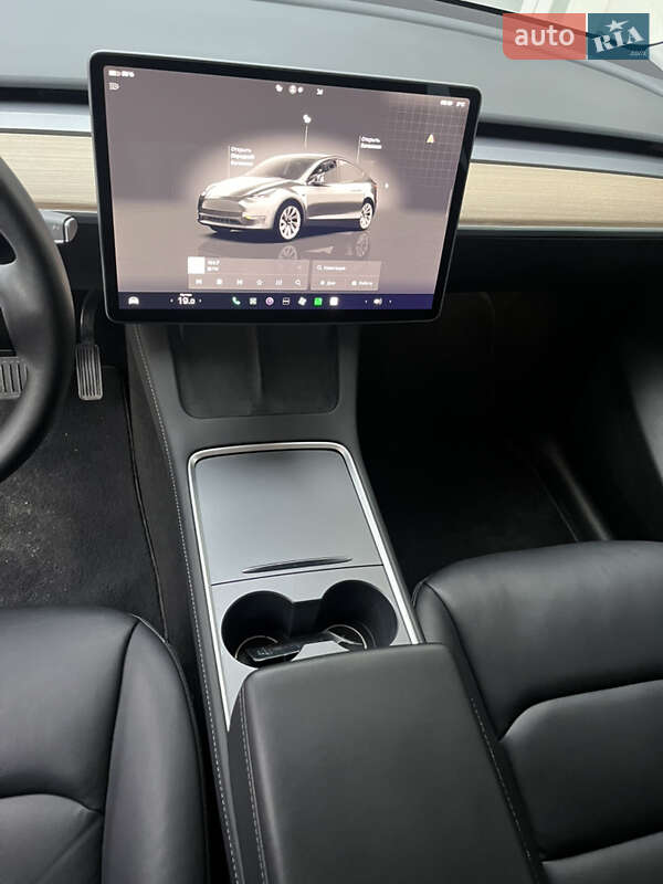 Внедорожник / Кроссовер Tesla Model Y 2024 в Львове