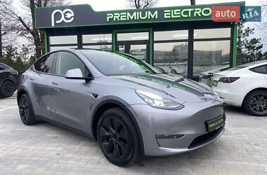 Внедорожник / Кроссовер Tesla Model Y 2025 в Киеве