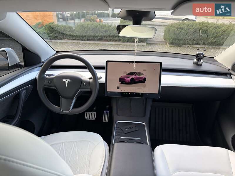 Внедорожник / Кроссовер Tesla Model Y 2023 в Ужгороде