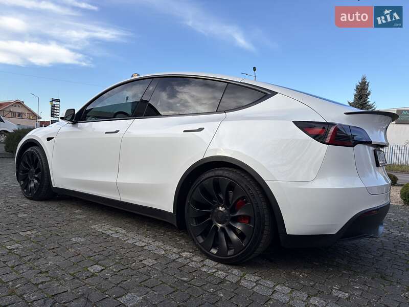 Внедорожник / Кроссовер Tesla Model Y 2023 в Ужгороде