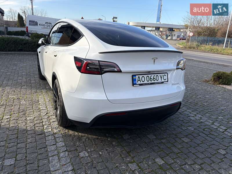 Внедорожник / Кроссовер Tesla Model Y 2023 в Ужгороде фото 6 Внедорожник / Кроссовер Tesla Model Y 2023 в Ужгороде