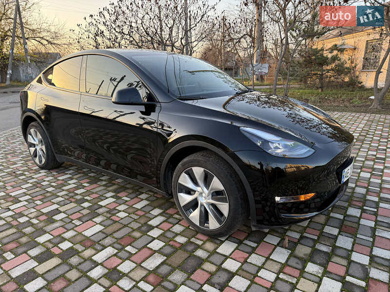 Внедорожник / Кроссовер Tesla Model Y 2023 в Днепре