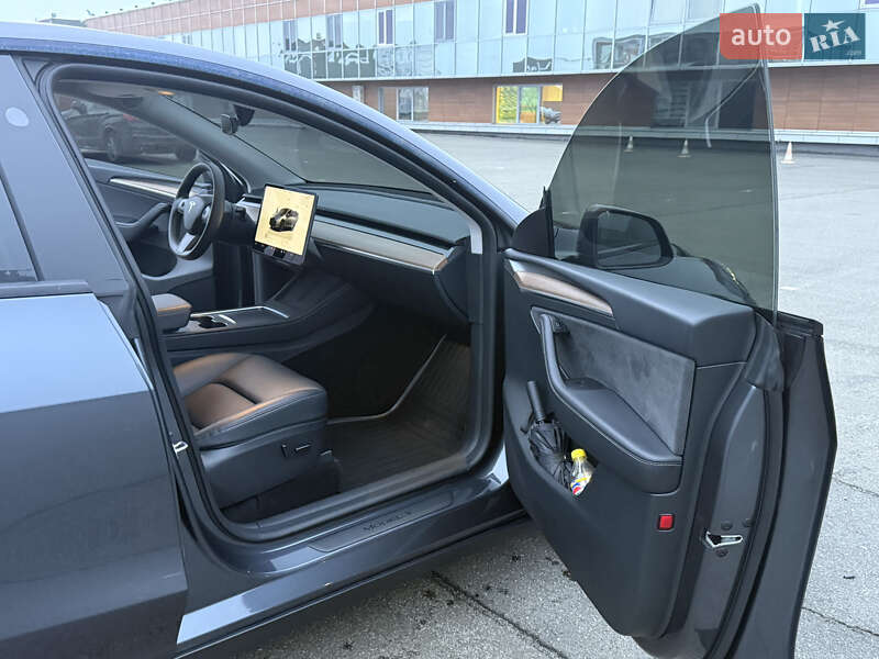 Позашляховик / Кросовер Tesla Model Y 2023 в Києві