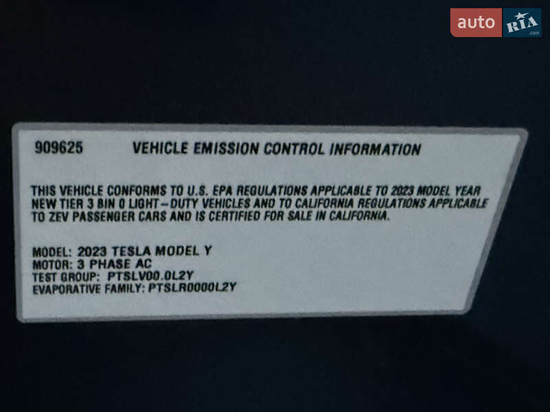 Позашляховик / Кросовер Tesla Model Y 2023 в Києві