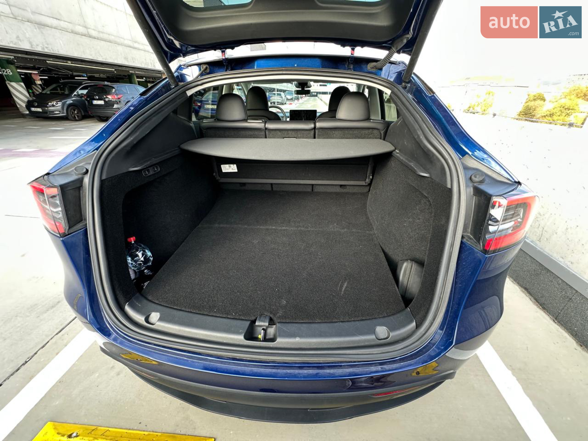 2023 Tesla Model Y - мініатюра 3