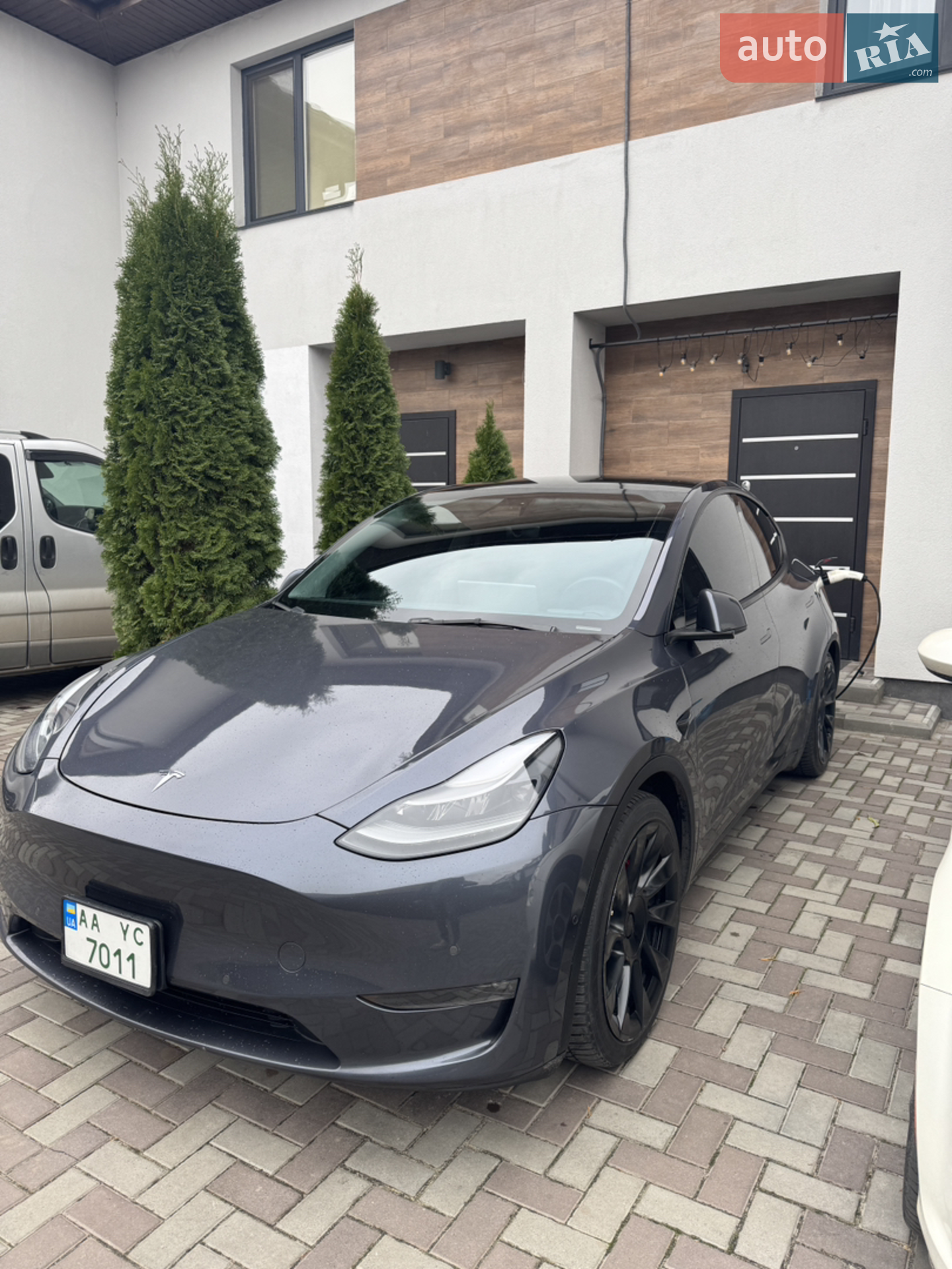 2021 Tesla Model Y - мініатюра 4