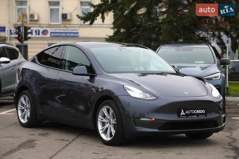 Внедорожник / Кроссовер Tesla Model Y 2023 в Харькове