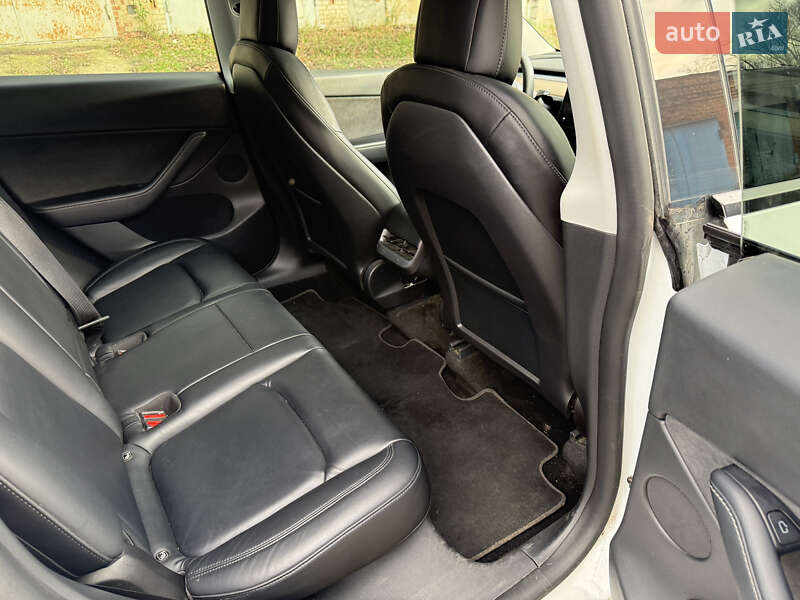 Внедорожник / Кроссовер Tesla Model Y 2022 в Сумах