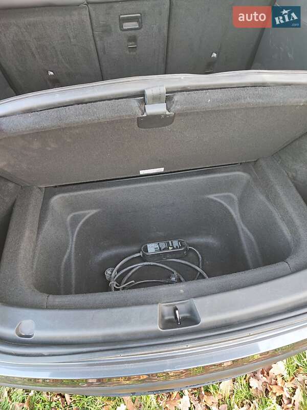 Внедорожник / Кроссовер Tesla Model Y 2022 в Одессе фото 17 Внедорожник / Кроссовер Tesla Model Y 2022 в Одессе