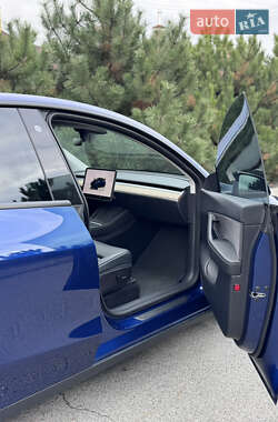 Внедорожник / Кроссовер Tesla Model Y 2022 в Днепре