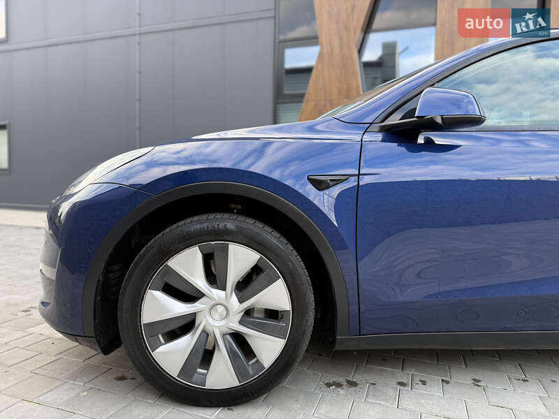 Внедорожник / Кроссовер Tesla Model Y 2021 в Луцке