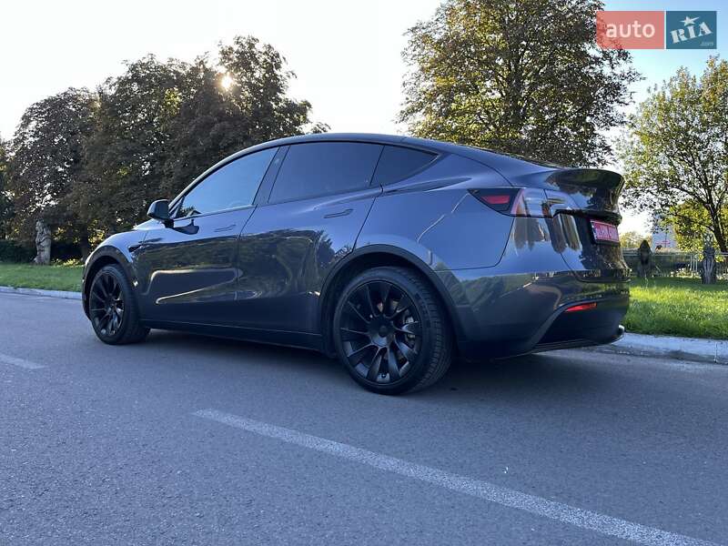 Внедорожник / Кроссовер Tesla Model Y 2023 в Луцке