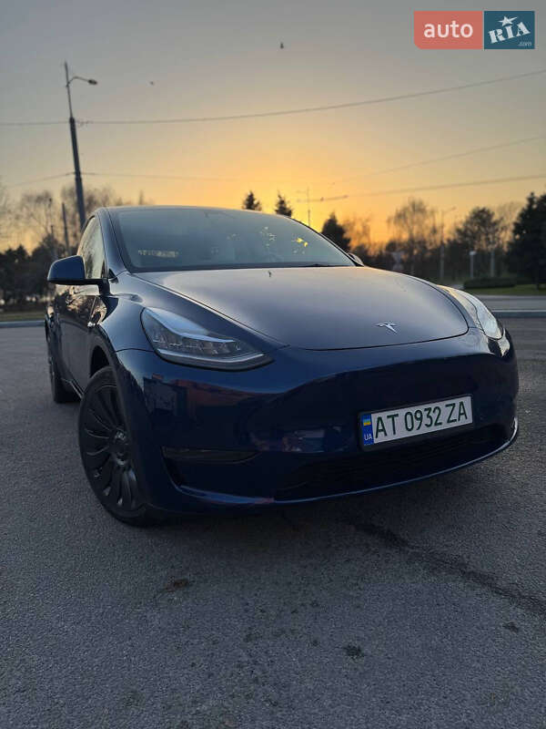 Внедорожник / Кроссовер Tesla Model Y 2021 в Днепре
