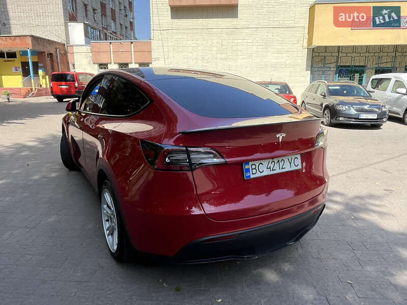 Позашляховик / Кросовер Tesla Model Y 2021 в Львові