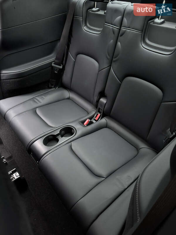 Внедорожник / Кроссовер Tesla Model Y 2021 в Киеве