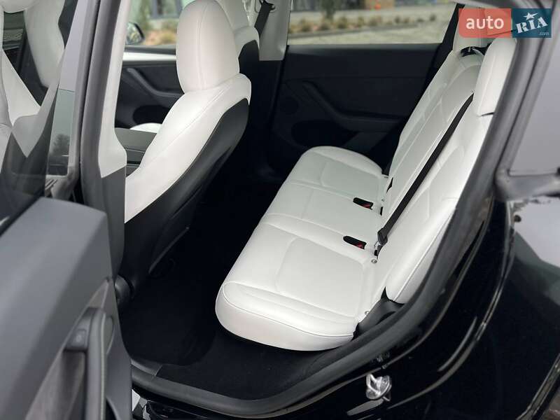 Внедорожник / Кроссовер Tesla Model Y 2024 в Киеве фото 14 Внедорожник / Кроссовер Tesla Model Y 2024 в Киеве