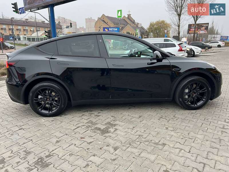 Внедорожник / Кроссовер Tesla Model Y 2024 в Киеве фото 3 Внедорожник / Кроссовер Tesla Model Y 2024 в Киеве