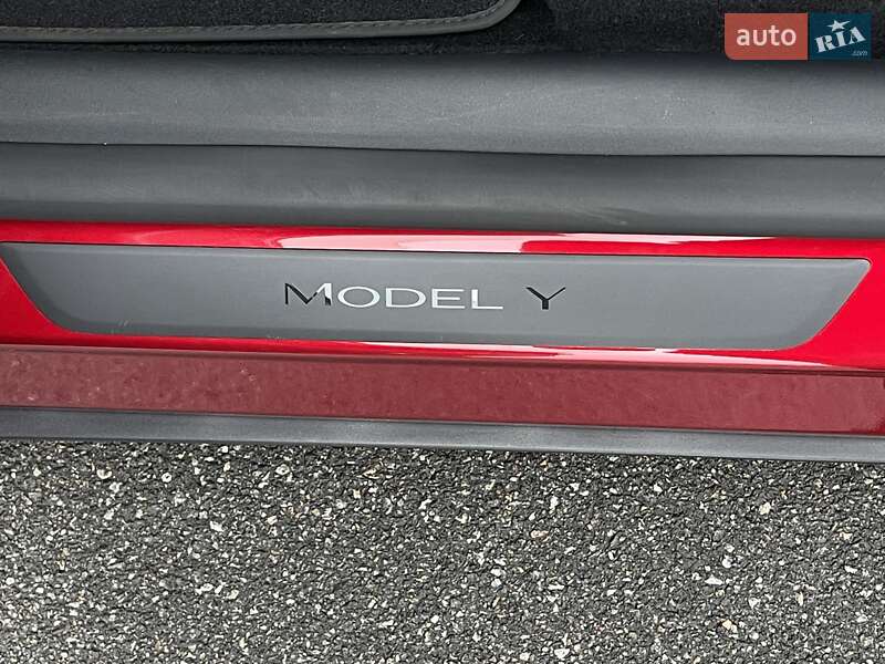 Внедорожник / Кроссовер Tesla Model Y 2024 в Киеве фото 22 Внедорожник / Кроссовер Tesla Model Y 2024 в Киеве