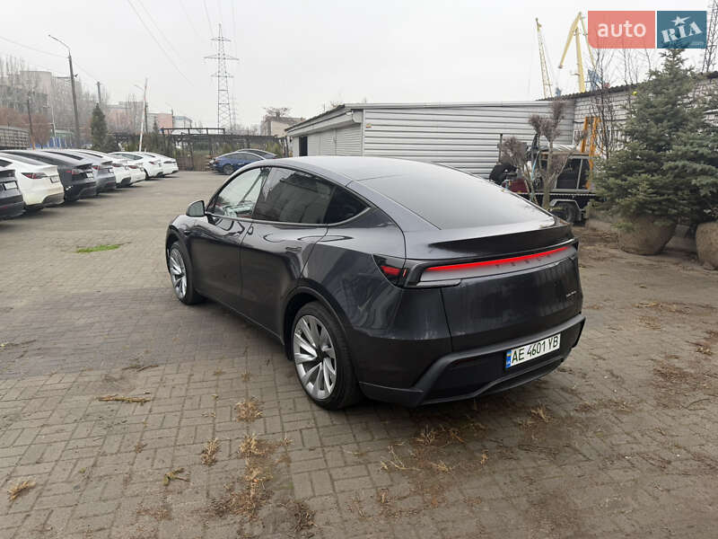 Позашляховик / Кросовер Tesla Model Y 2025 в Дніпрі фото 9 Позашляховик / Кросовер Tesla Model Y 2025 в Дніпрі