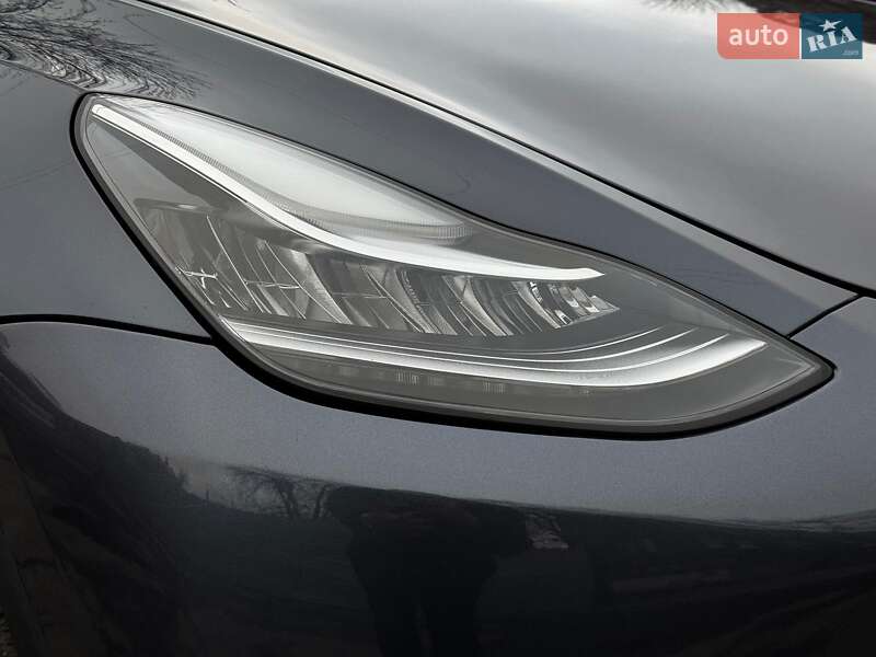 Позашляховик / Кросовер Tesla Model Y 2023 в Харкові