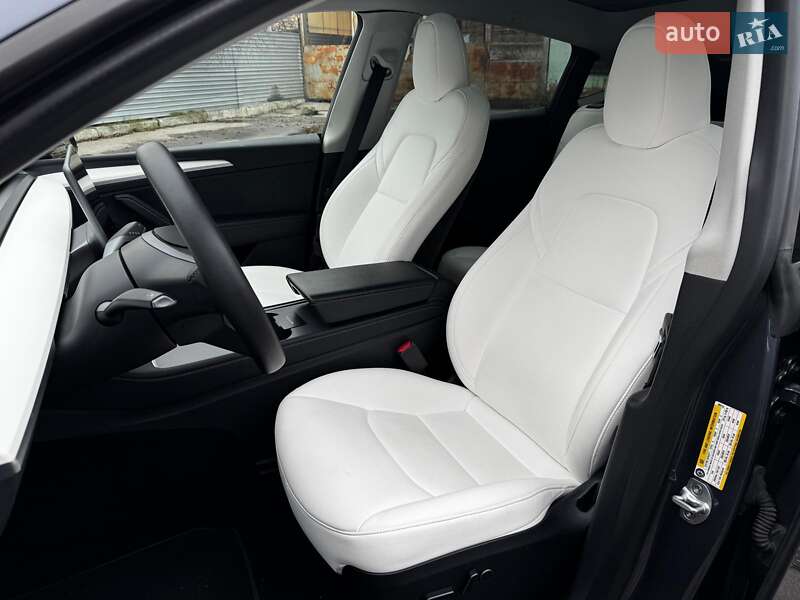 Позашляховик / Кросовер Tesla Model Y 2023 в Харкові