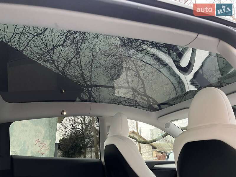 Внедорожник / Кроссовер Tesla Model Y 2023 в Киеве фото 3 Внедорожник / Кроссовер Tesla Model Y 2023 в Киеве