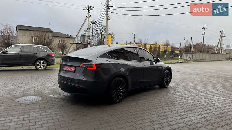 Внедорожник / Кроссовер Tesla Model Y 2021 в Луцке