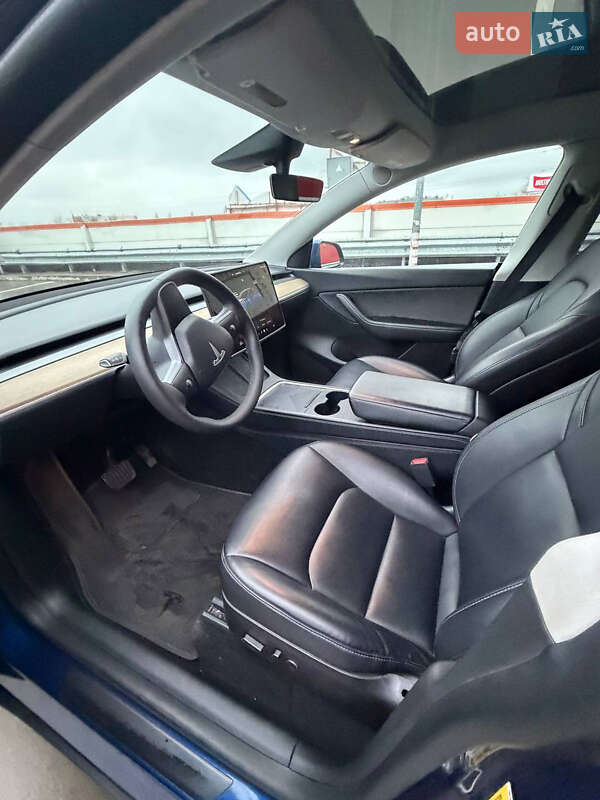 Внедорожник / Кроссовер Tesla Model Y 2022 в Киеве