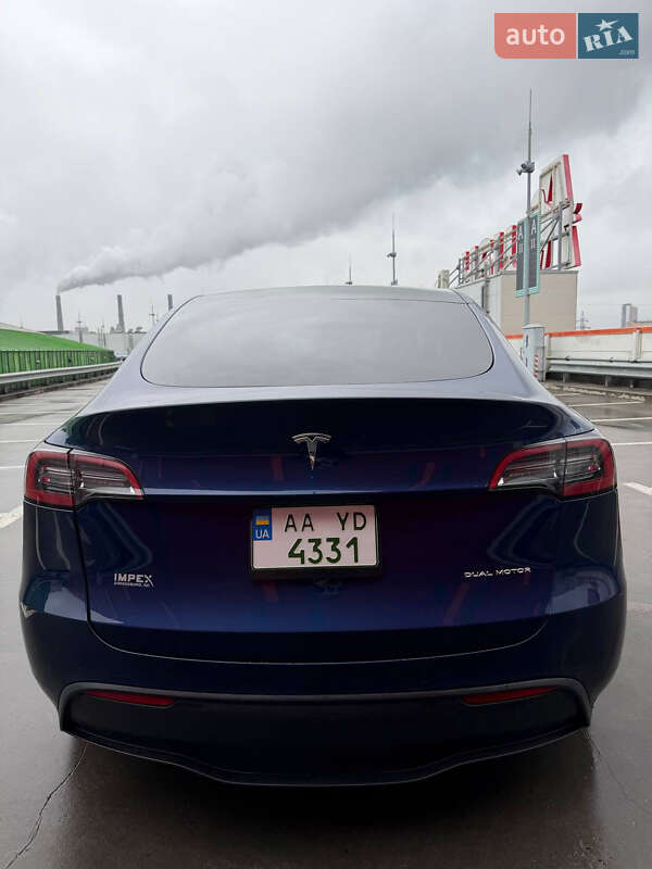 Внедорожник / Кроссовер Tesla Model Y 2022 в Киеве