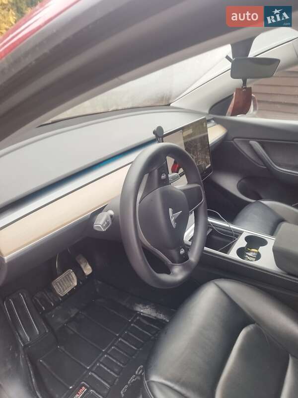 Позашляховик / Кросовер Tesla Model Y 2021 в Тернополі