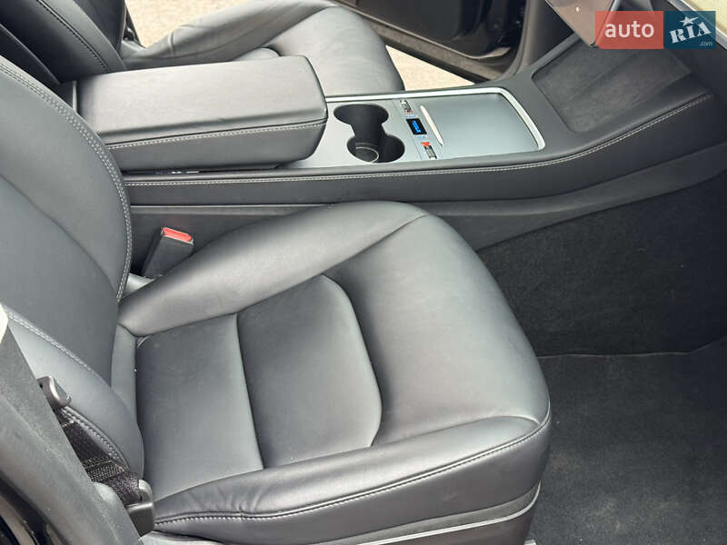 Внедорожник / Кроссовер Tesla Model Y 2022 в Виннице