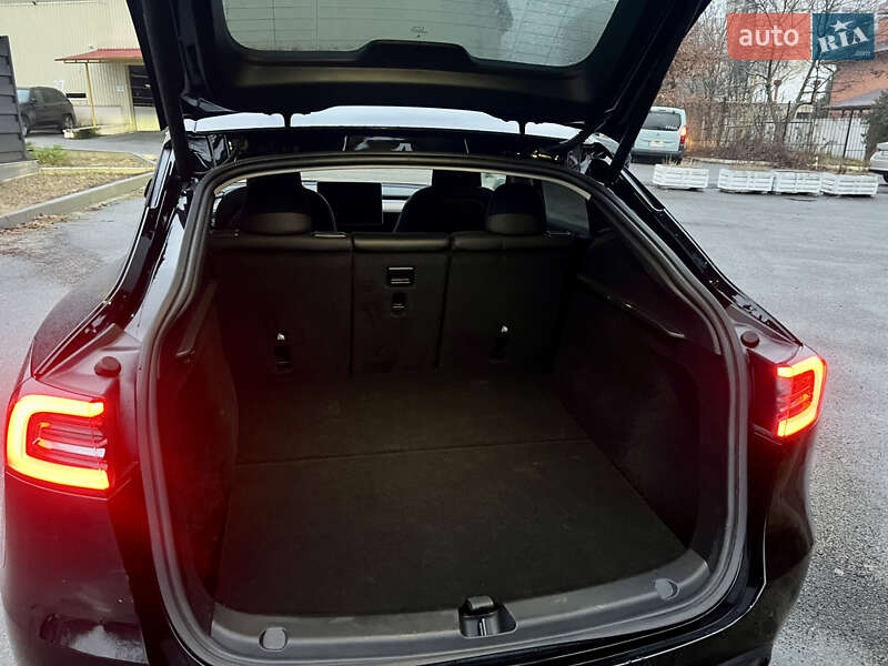 Внедорожник / Кроссовер Tesla Model Y 2024 в Киеве