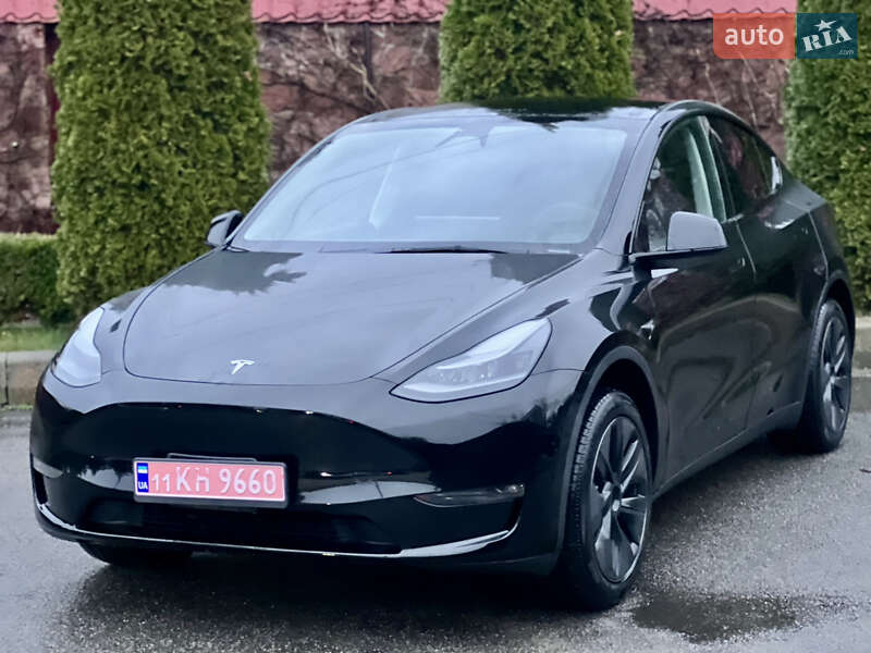 Внедорожник / Кроссовер Tesla Model Y 2024 в Киеве
