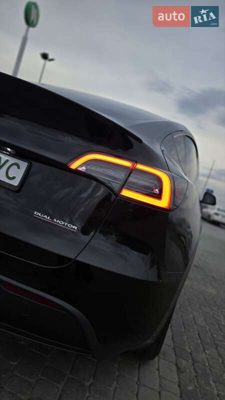 Позашляховик / Кросовер Tesla Model Y 2024 в Львові