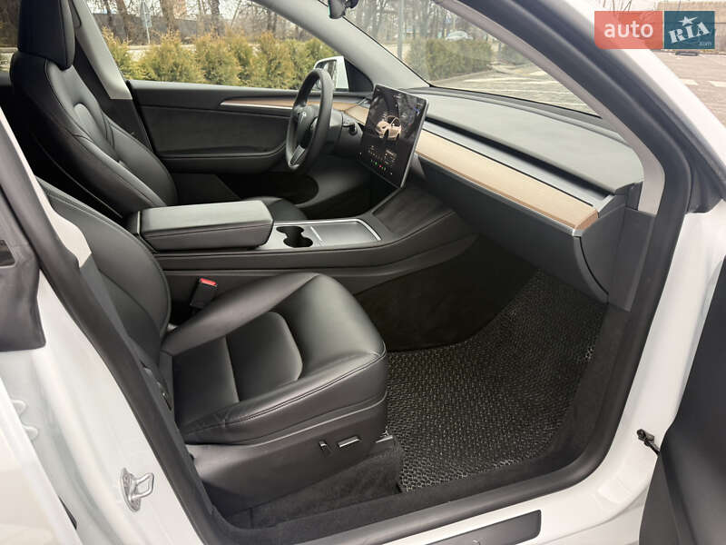 Внедорожник / Кроссовер Tesla Model Y 2023 в Виннице фото 21 Внедорожник / Кроссовер Tesla Model Y 2023 в Виннице