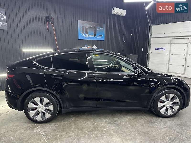 Внедорожник / Кроссовер Tesla Model Y 2024 в Одессе