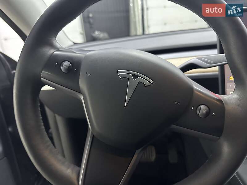 Внедорожник / Кроссовер Tesla Model Y 2024 в Одессе