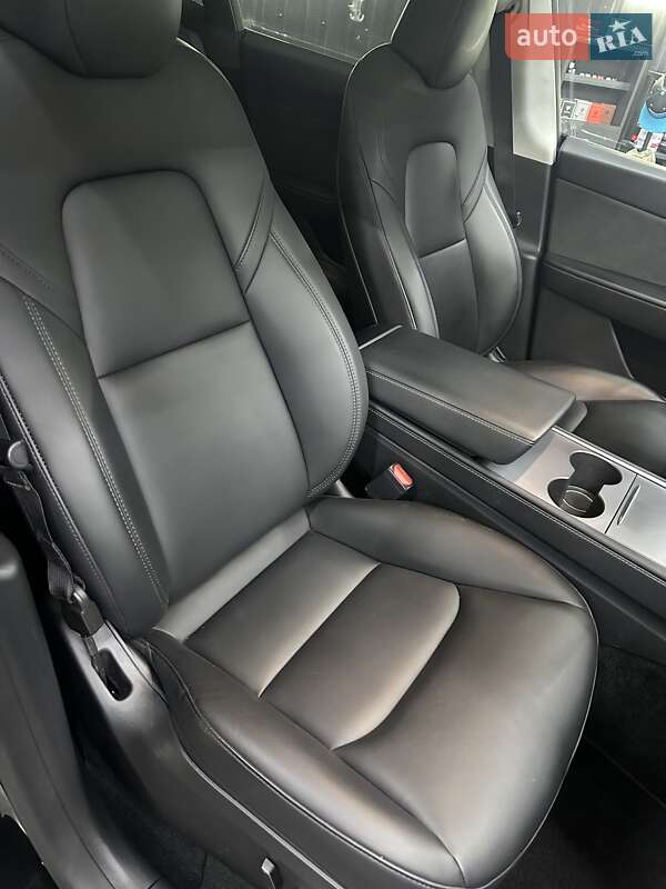 Внедорожник / Кроссовер Tesla Model Y 2024 в Одессе