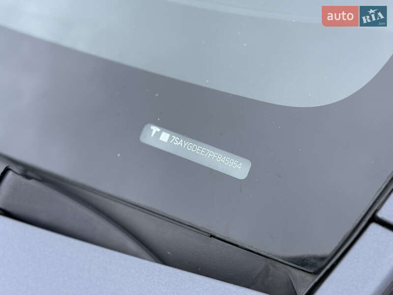 Внедорожник / Кроссовер Tesla Model Y 2023 в Тернополе