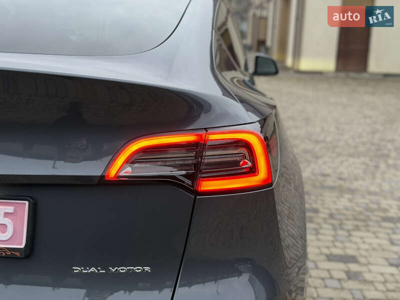 Внедорожник / Кроссовер Tesla Model Y 2023 в Тернополе