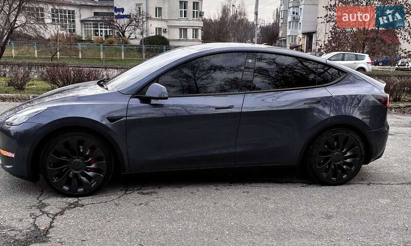 Внедорожник / Кроссовер Tesla Model Y 2022 в Киеве фото 3 Внедорожник / Кроссовер Tesla Model Y 2022 в Киеве