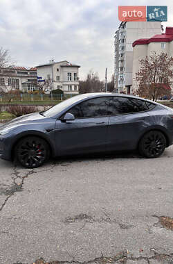 Внедорожник / Кроссовер Tesla Model Y 2022 в Киеве