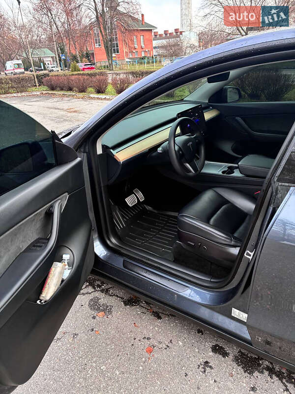 Внедорожник / Кроссовер Tesla Model Y 2022 в Киеве фото 13 Внедорожник / Кроссовер Tesla Model Y 2022 в Киеве